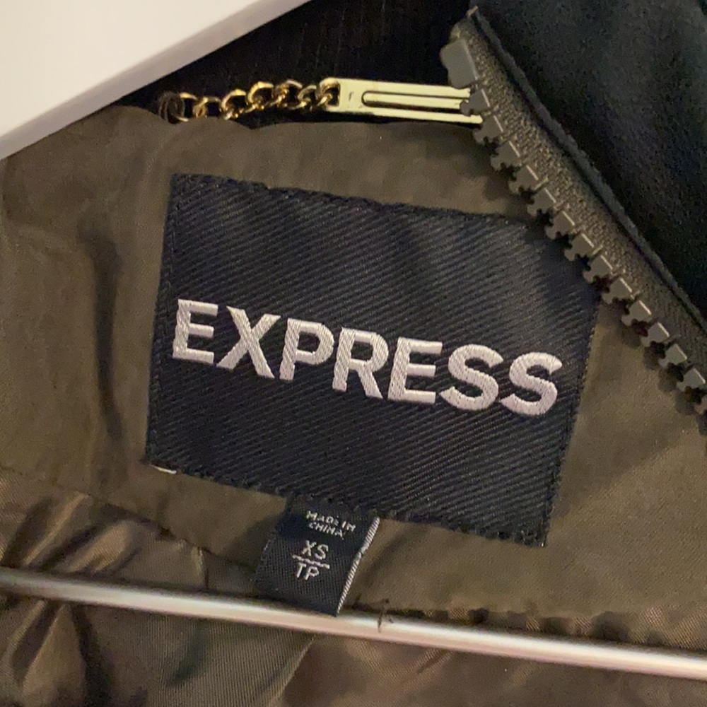 Express Winter Jacket- Extremely Warm And Large F… - image 4
